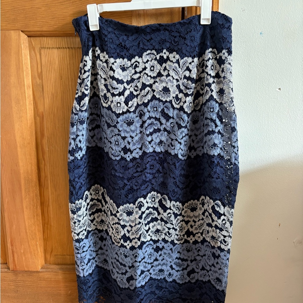 Lulu's Navy and Cream Lace Pencil Skirt